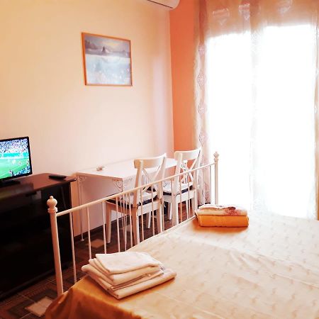 Bed and Breakfast Stella Marina Giardini-Naxos Exterior foto